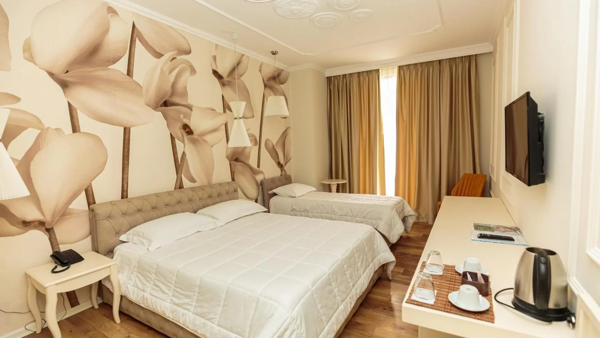 Regina City Hotel & Spa Vlorë