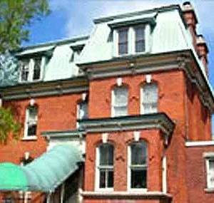 Mcgee's 3*, Ottawa Canada